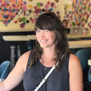 Meet your Posher, Debi